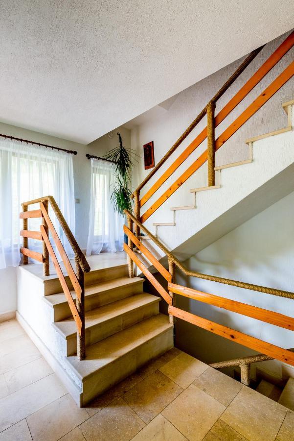Pensiunea Armonia Nădăşelu Bagian luar foto